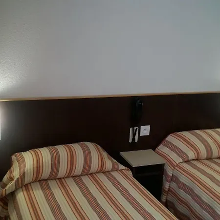 فندق Helianthe 3*