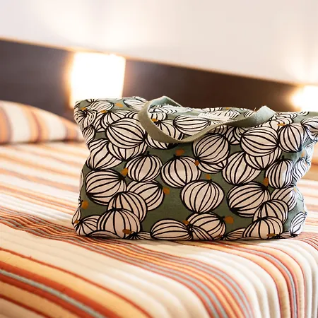 Ξενοδοχείο Helianthe 3*