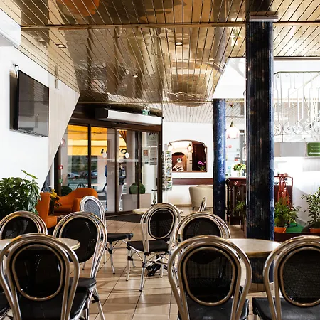 Helianthe Otel Lourdes